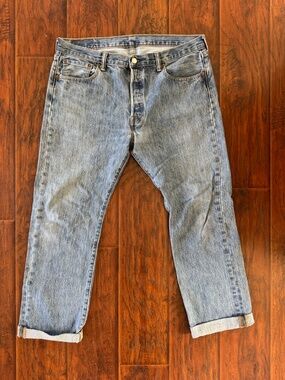 LEVIS 501 Jean, Med Blue Wash, Size 34